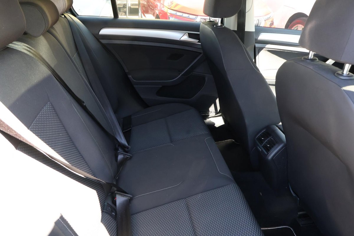 2018 Volkswagen Golf 110TSI 7.5 MY18 image 20