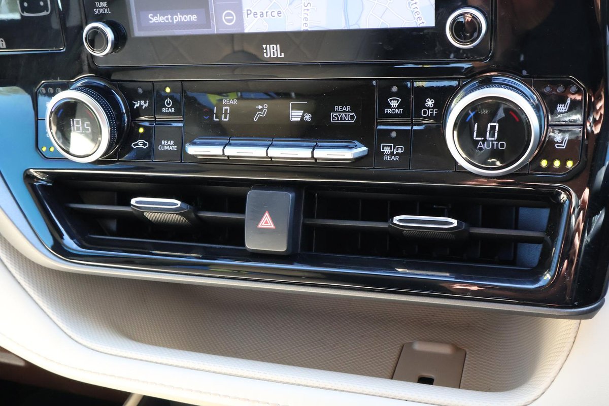 2021 Toyota Kluger Grande AXUH78R 4X4 On Demand image 19