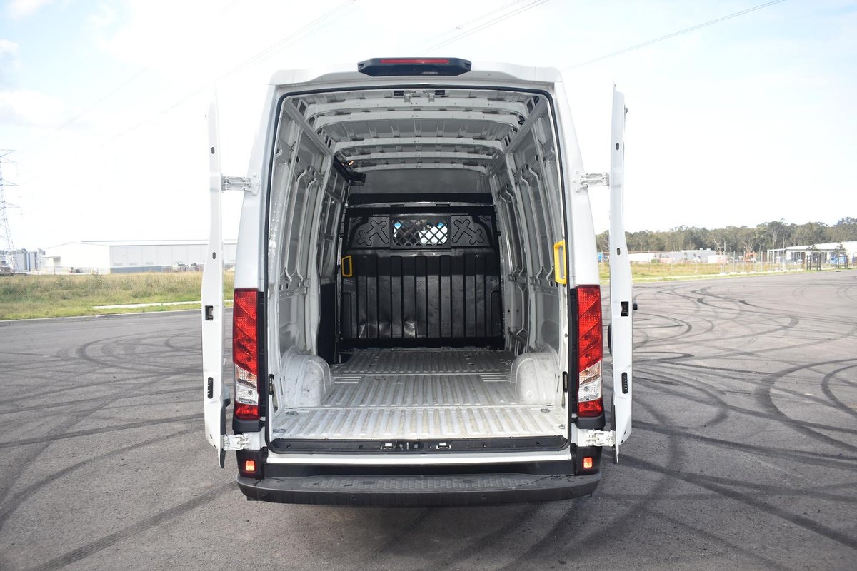 2023 Iveco Daily 35S14V image 13