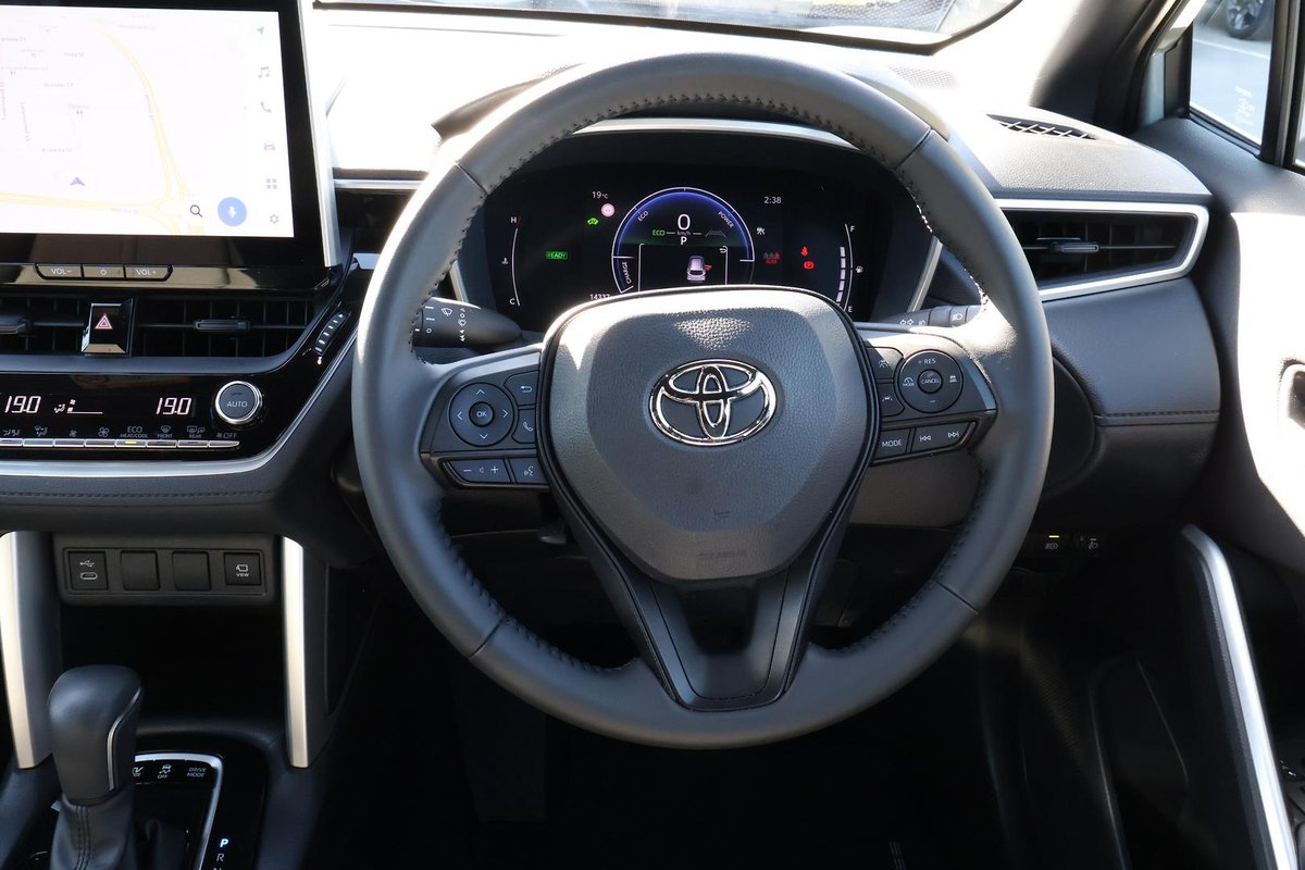 2024 Toyota Corolla Cross GXL MXGH10R image 8