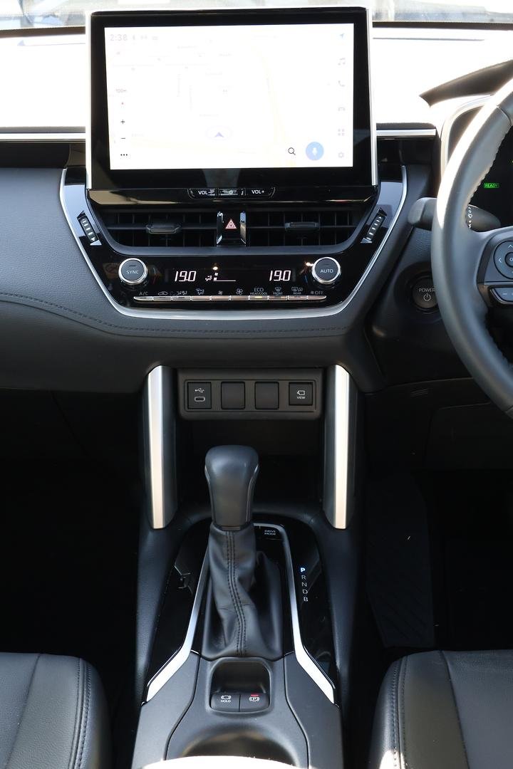 2024 Toyota Corolla Cross GXL MXGH10R image 17