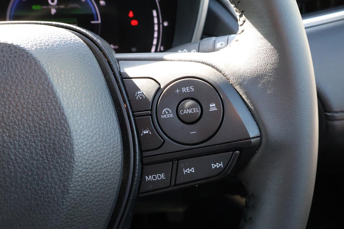 2024 Toyota Corolla Cross GXL MXGH10R image 11