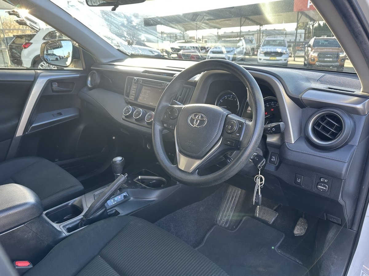 2018 Toyota RAV4 GX ASA44R AWD image 10