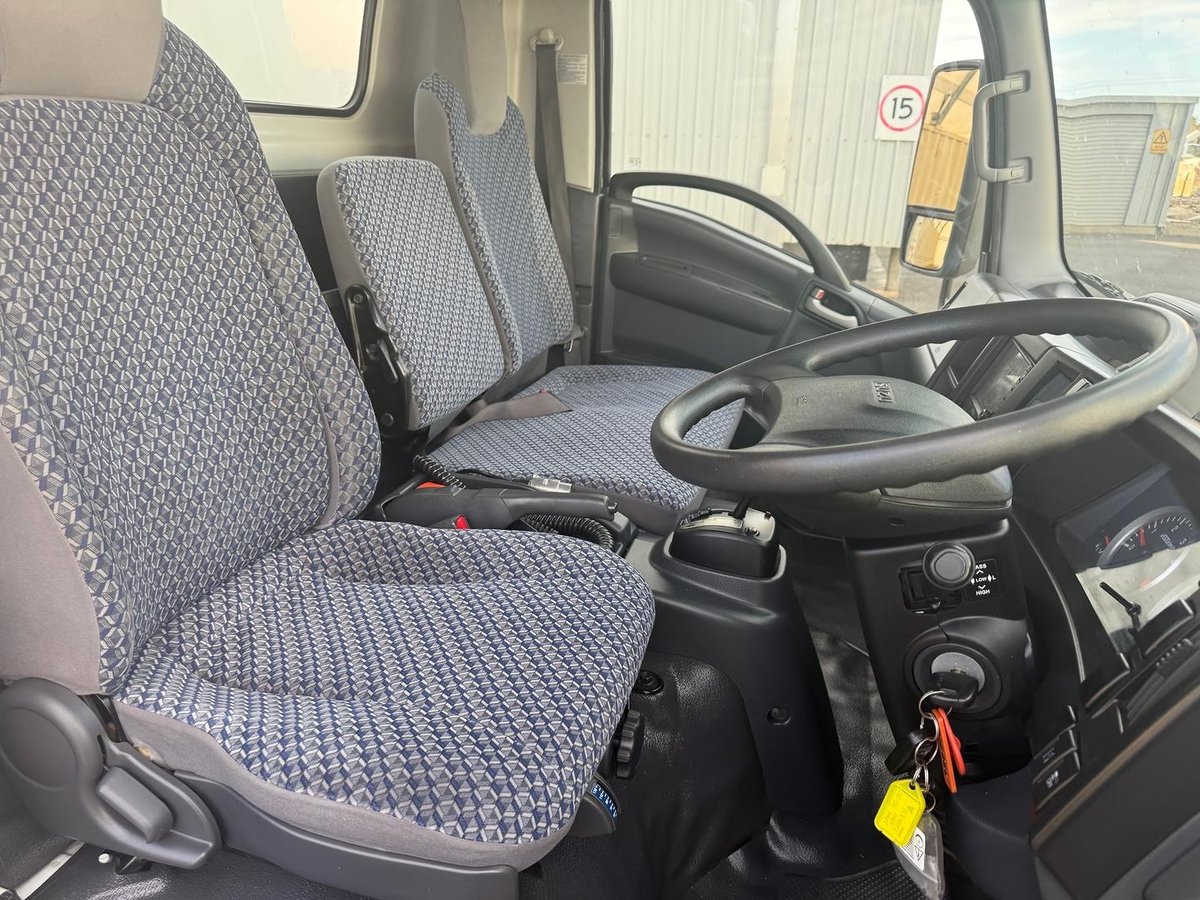 2022 Isuzu N Series NNR 45-150 image 18