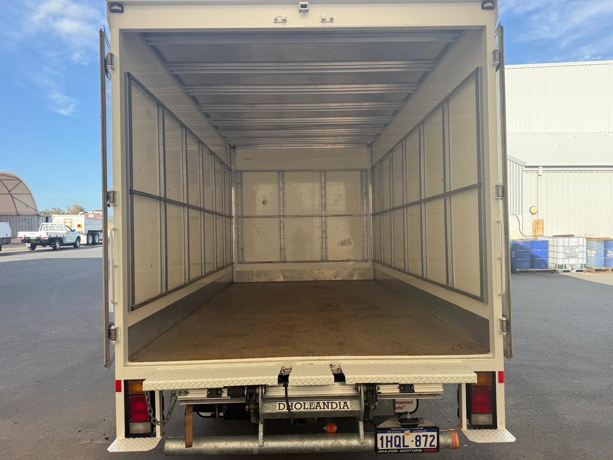 2022 Isuzu N Series NNR 45-150 image 13