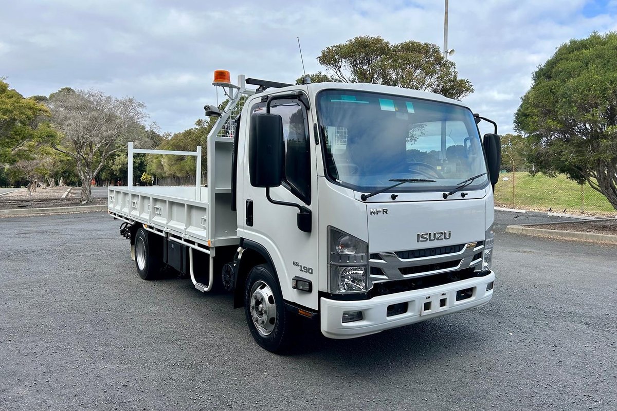 2018 Isuzu N Series NPR 65/45-190 image 9