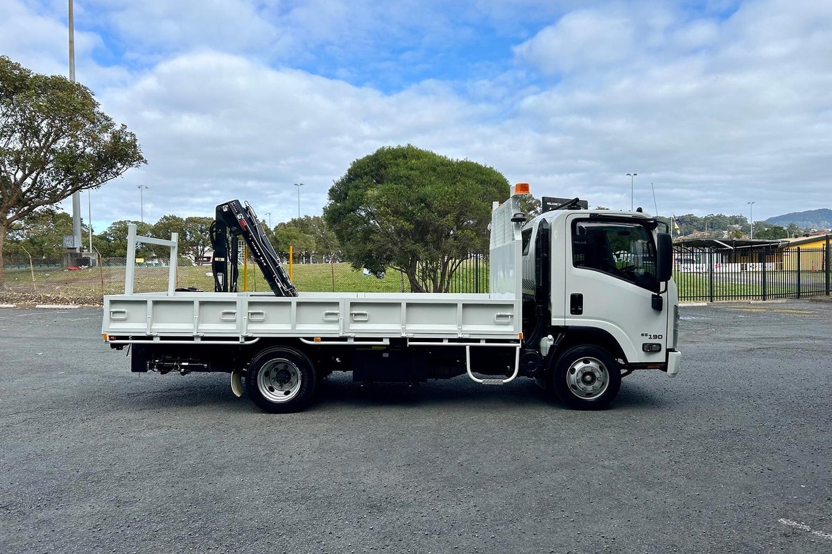 2018 Isuzu N Series NPR 65/45-190 image 8