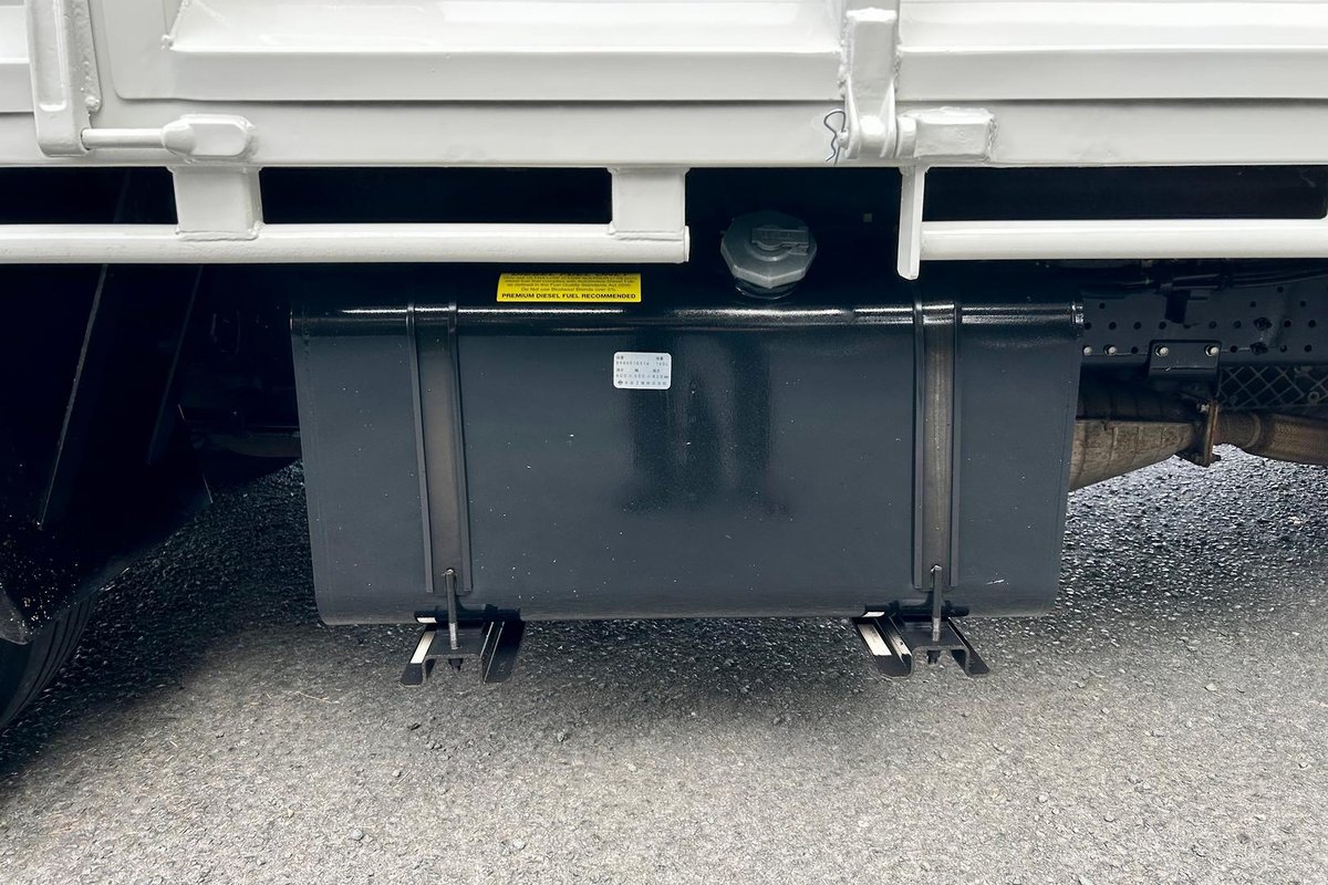 2018 Isuzu N Series NPR 65/45-190 image 13