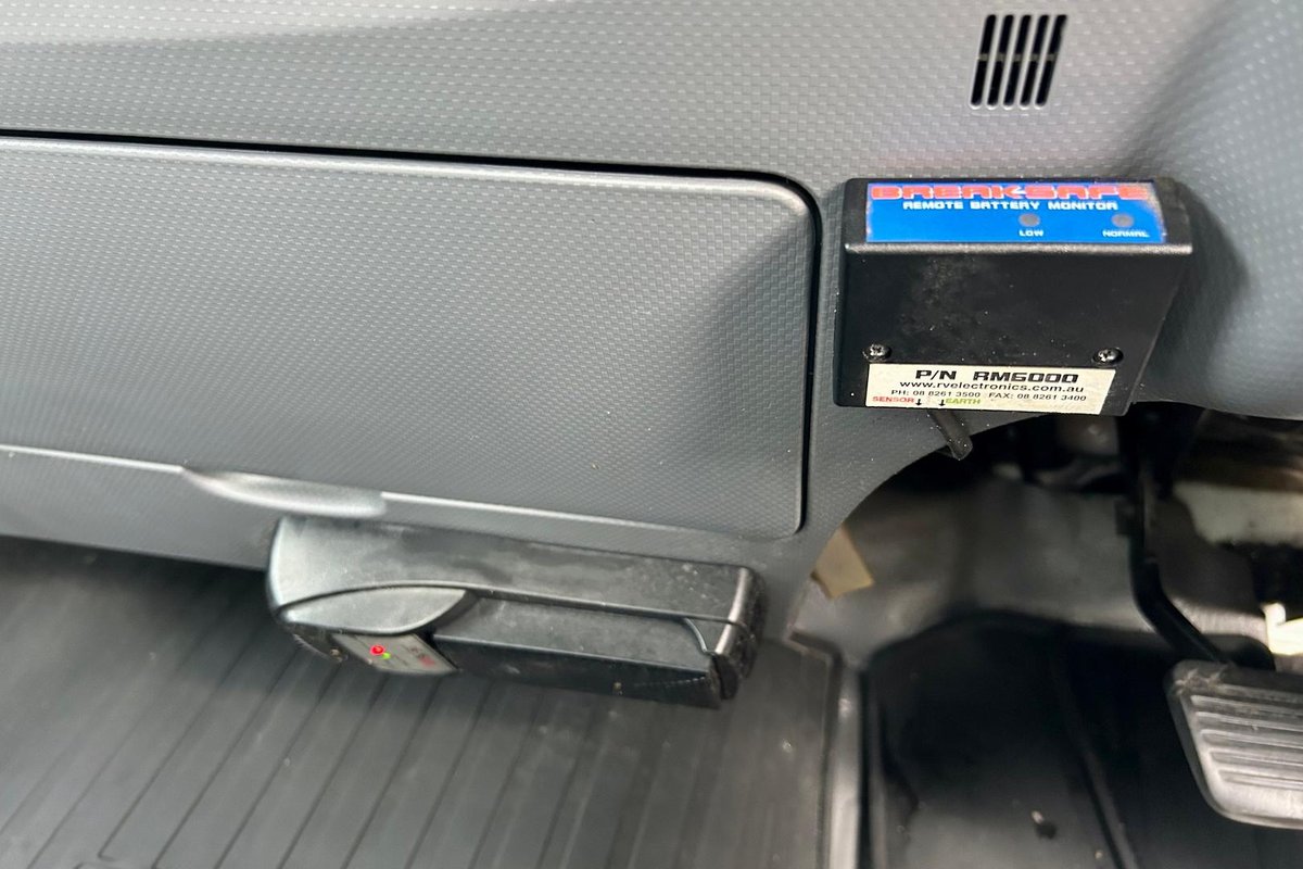 2018 Isuzu N Series NPR 65/45-190 image 32