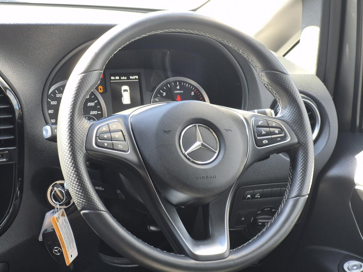2021 Mercedes-Benz Valente 116CDI 447 image 10