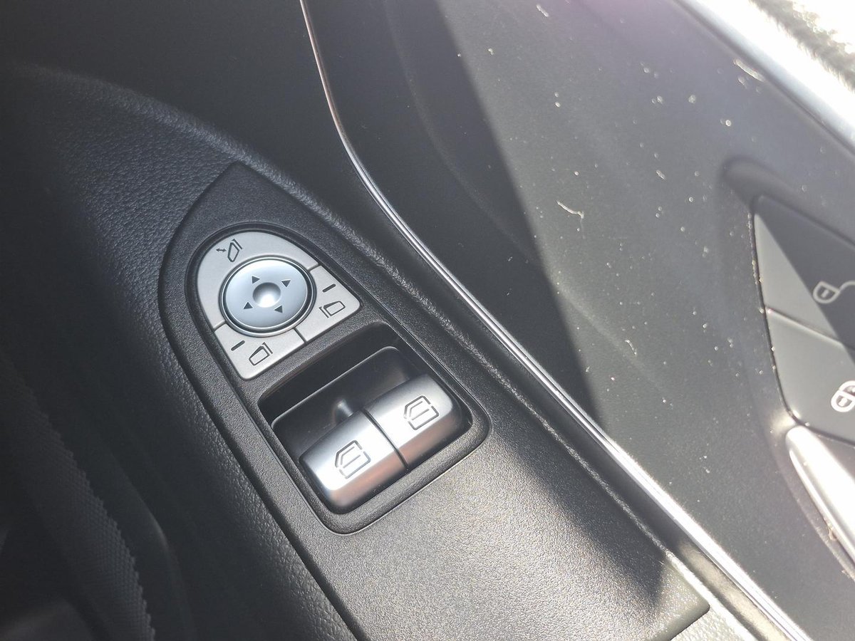 2021 Mercedes-Benz Valente 116CDI 447 image 16