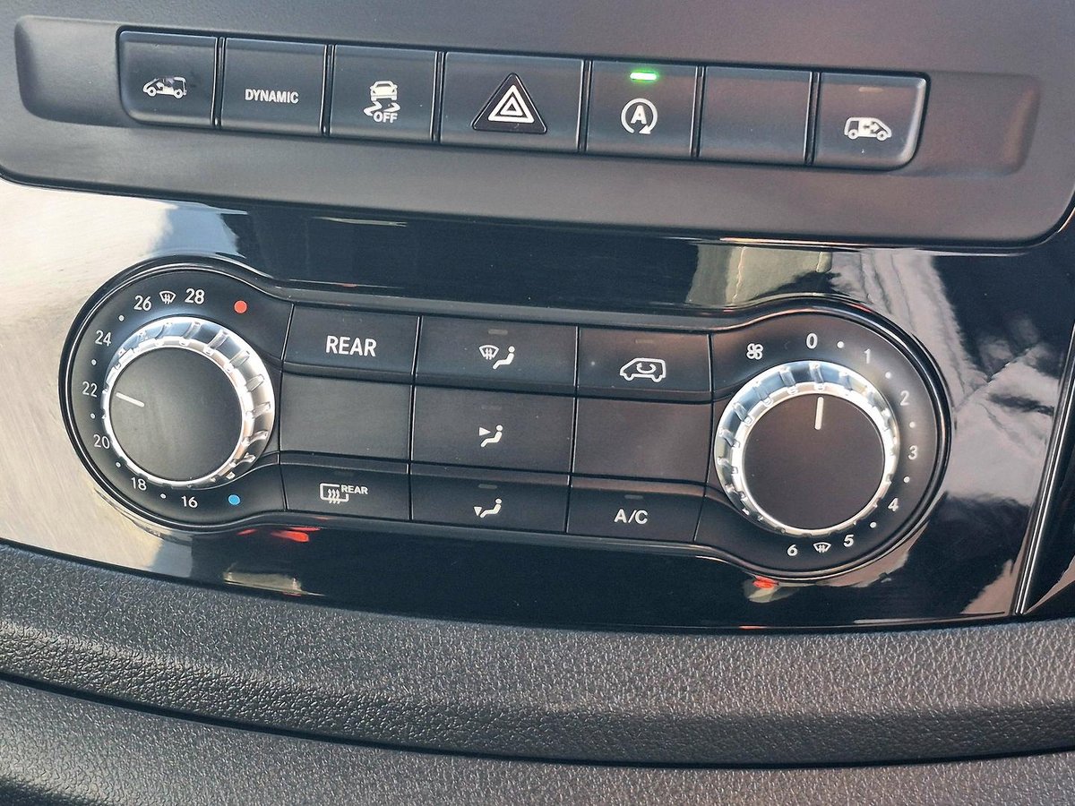 2021 Mercedes-Benz Valente 116CDI 447 image 12