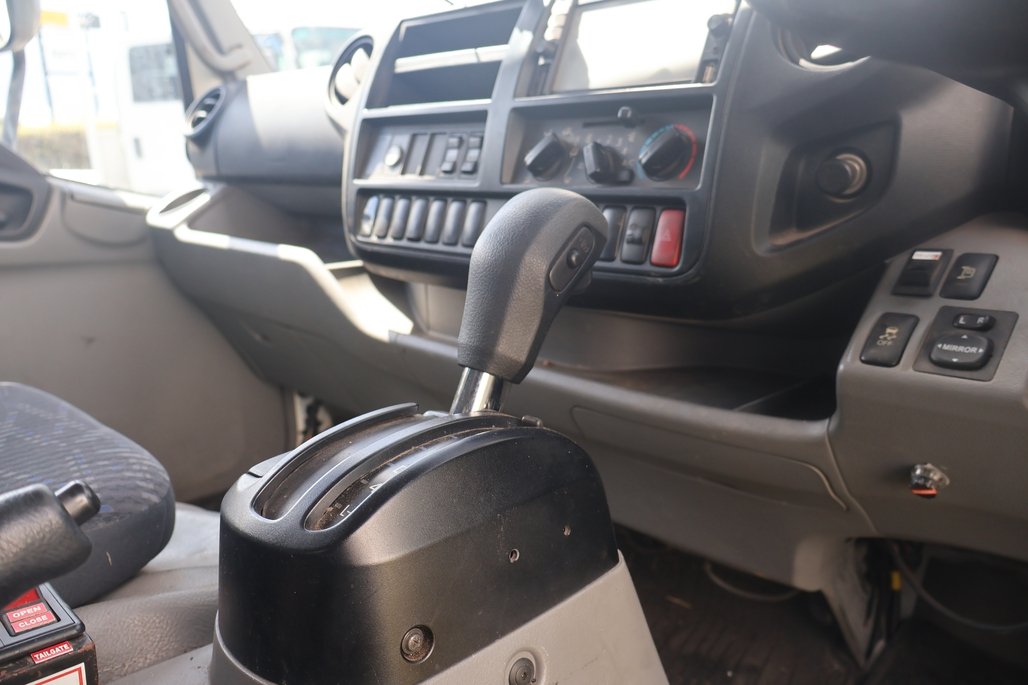 2014 HINO DUTRO 917 image 12