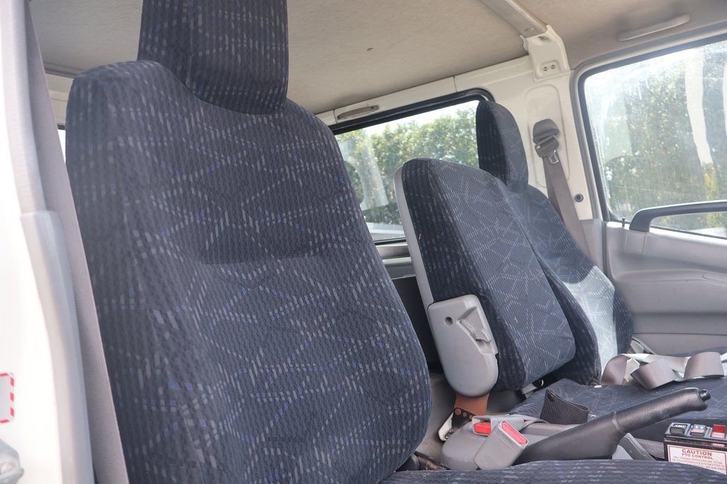 2014 HINO DUTRO 917 image 13