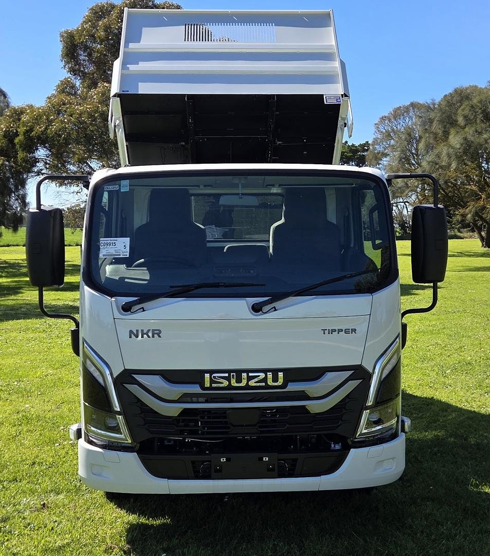 2026 Isuzu N Series NKR 62/45-150 MT D25 Tipper image 10
