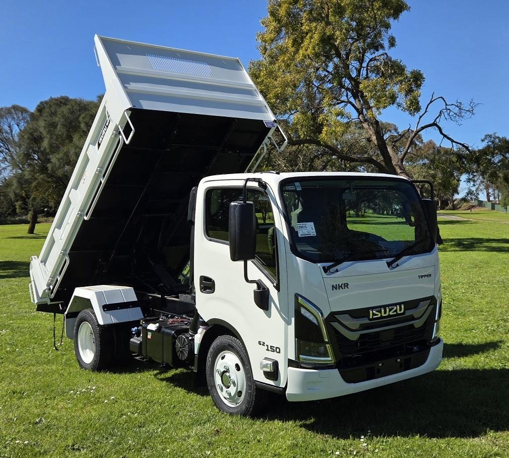 2026 Isuzu N Series NKR 62/45-150 MT D25 Tipper image 12