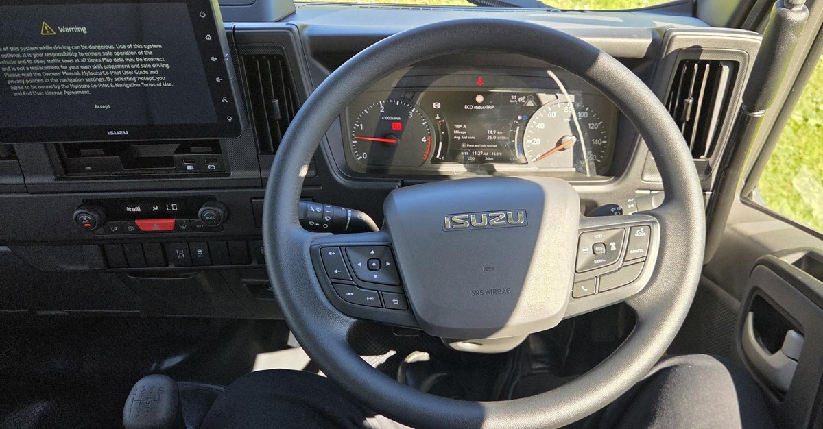 2026 Isuzu N Series NKR 62/45-150 MT D25 Tipper image 17