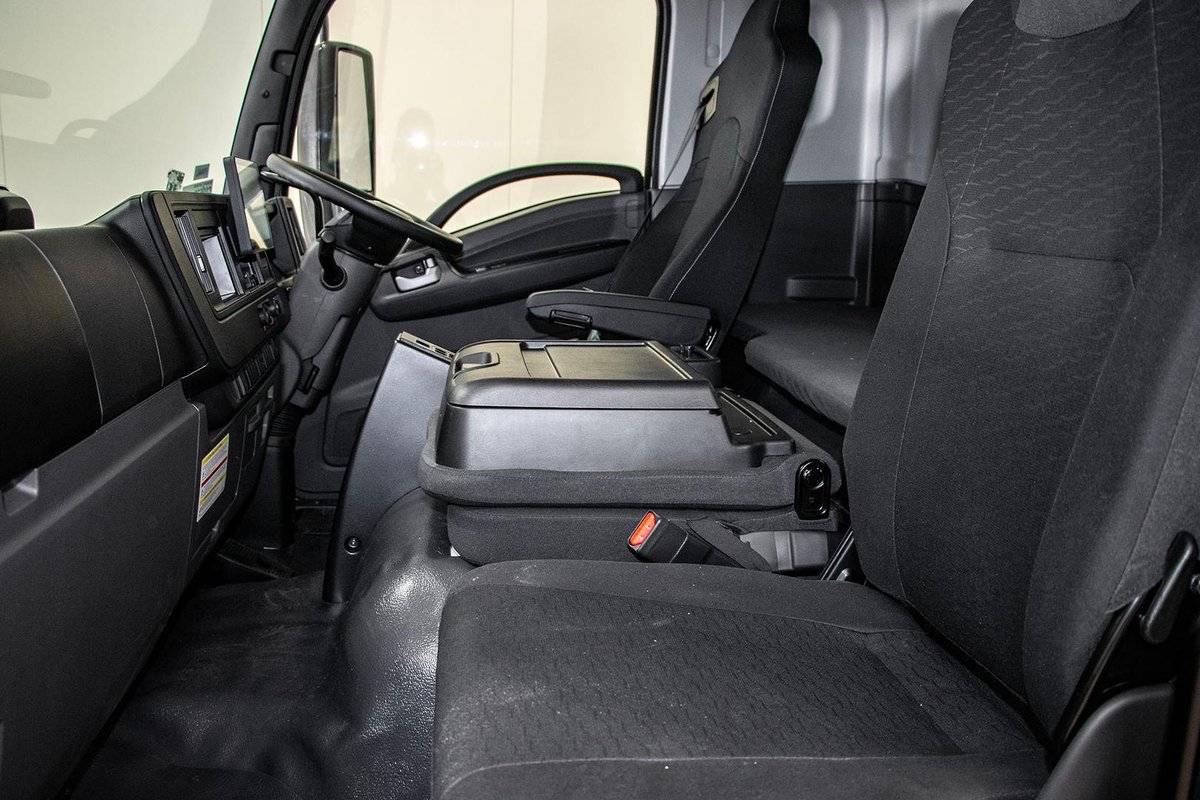2026 Isuzu F Series FVR 170-260 AT R65 image 8