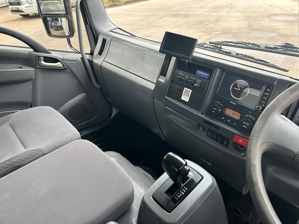 2020 Isuzu F Series FRR110-260 image 17