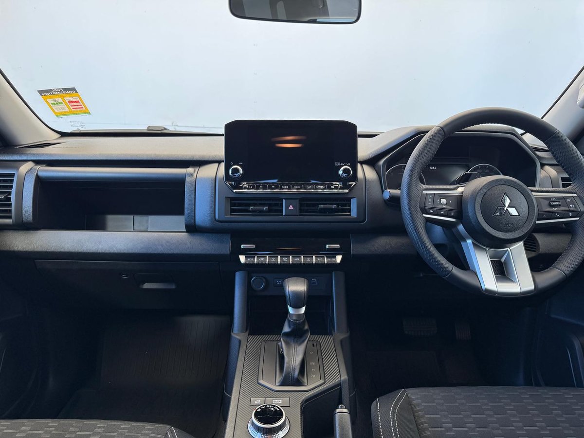 2025 Mitsubishi Triton GLX-R MV MY25 4X4 Dual Range image 29