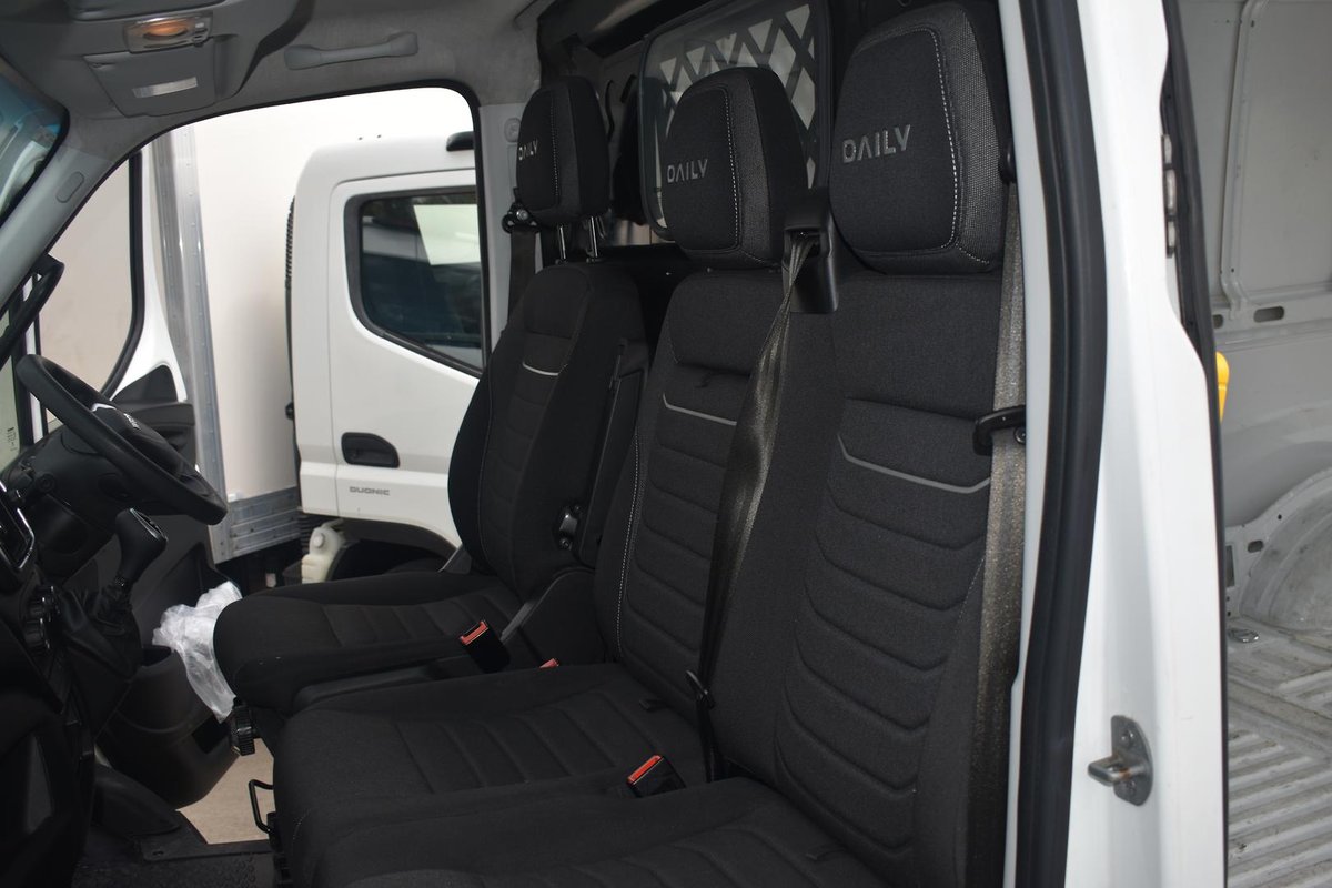 2023 Iveco Daily 35S14V image 11