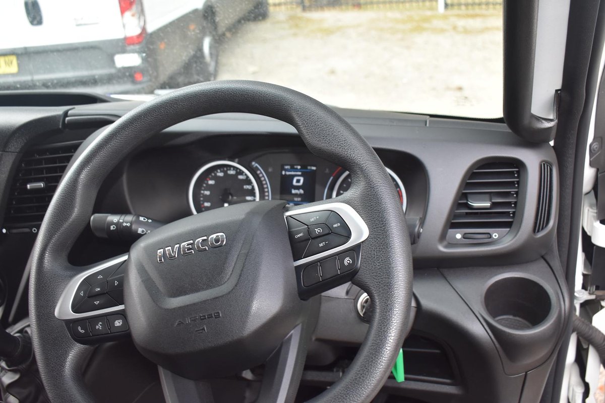 2023 Iveco Daily 35S14V image 14