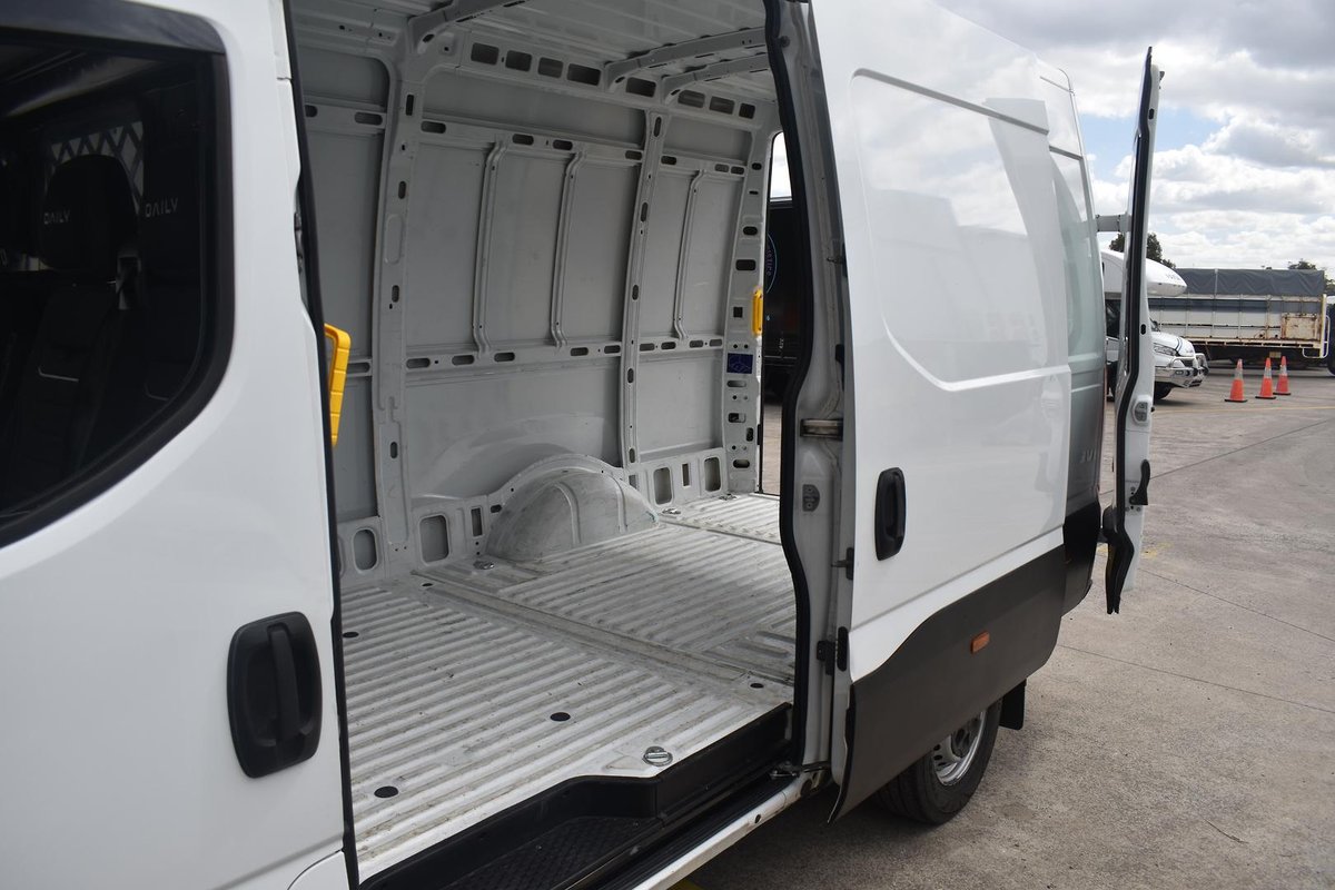 2023 Iveco Daily 35S14V image 7