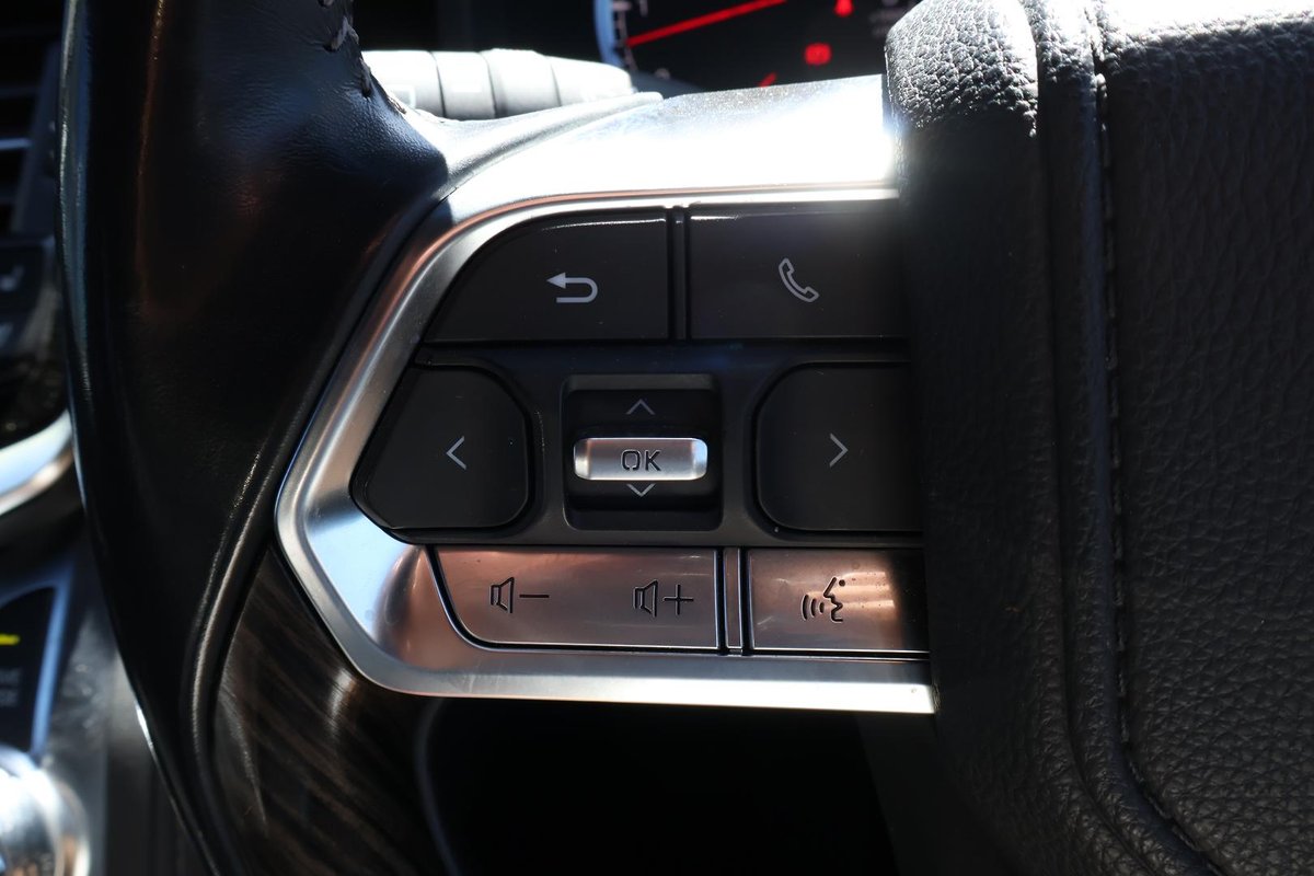 2023 Toyota Landcruiser VX FJA300R 4X4 Dual Range image 11