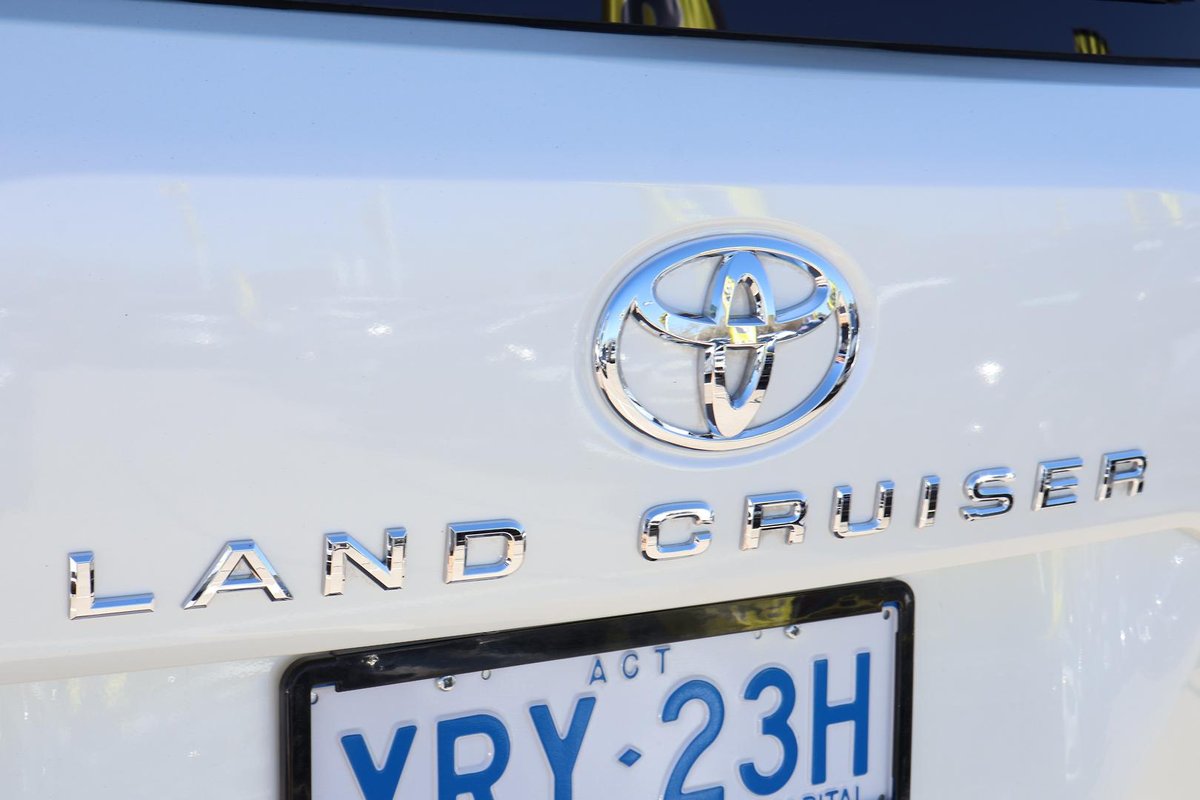 2023 Toyota Landcruiser VX FJA300R 4X4 Dual Range image 35