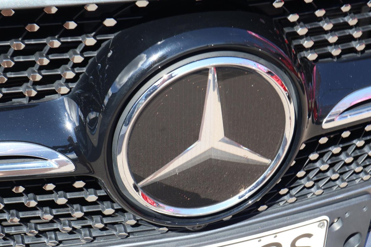 2022 Mercedes-Benz V-Class image 9