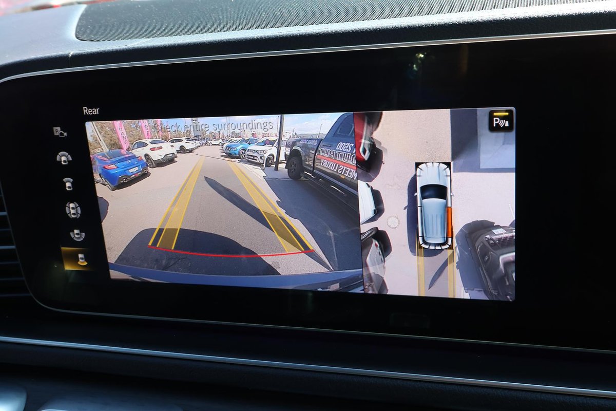 2022 Mercedes-Benz V-Class image 34