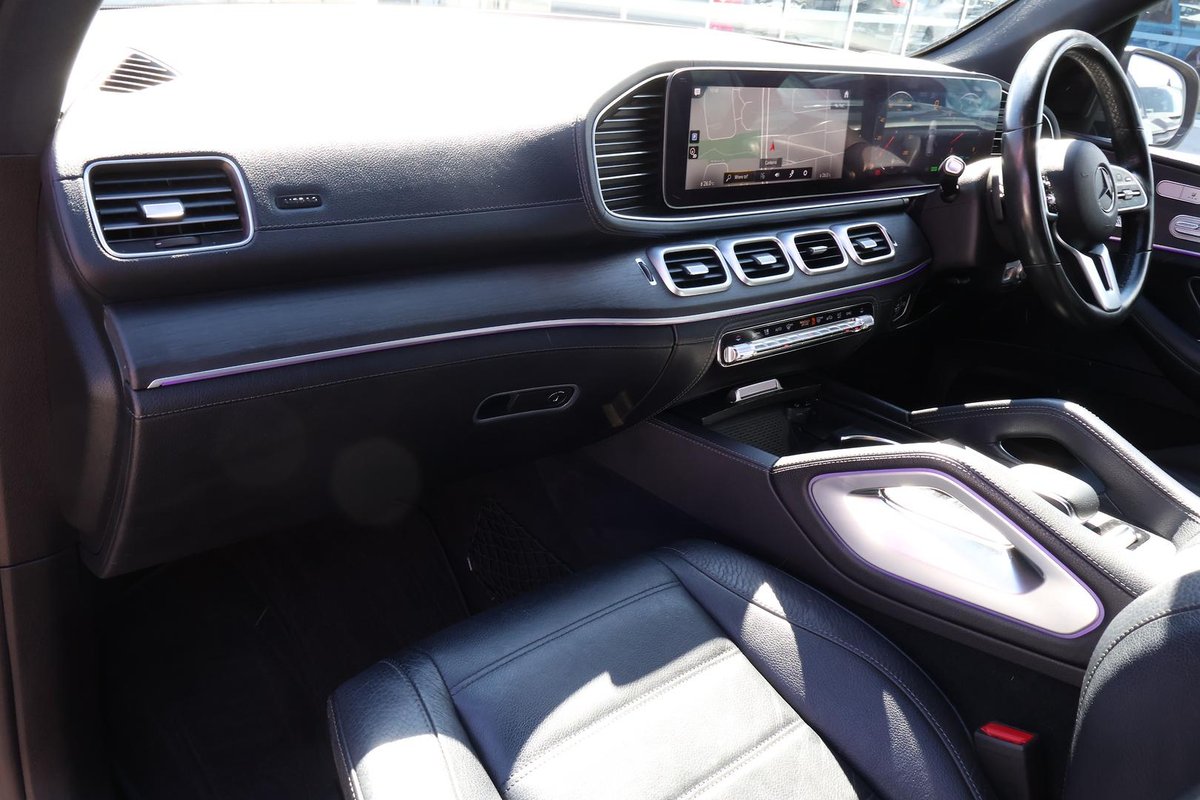 2022 Mercedes-Benz V-Class image 21