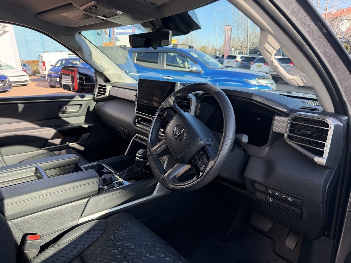2023 Toyota Tundra Limited Vxkh75L image 9