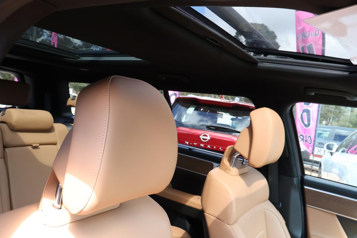 2024 Hyundai Santa Fe Hybrid Calligraphy MX5.V1 MY25 AWD image 17