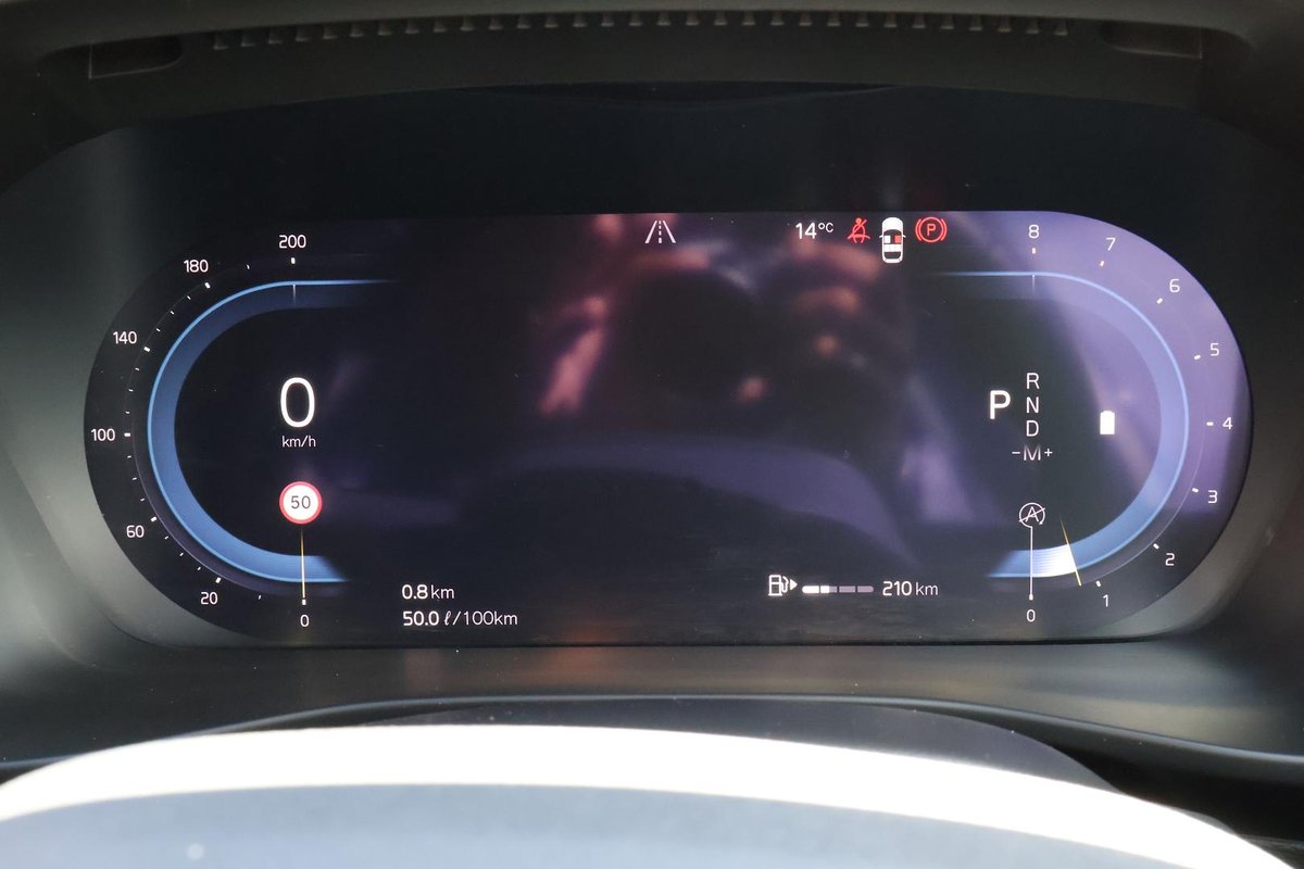 2024 Volvo XC40 Plus B4 MY24 image 24
