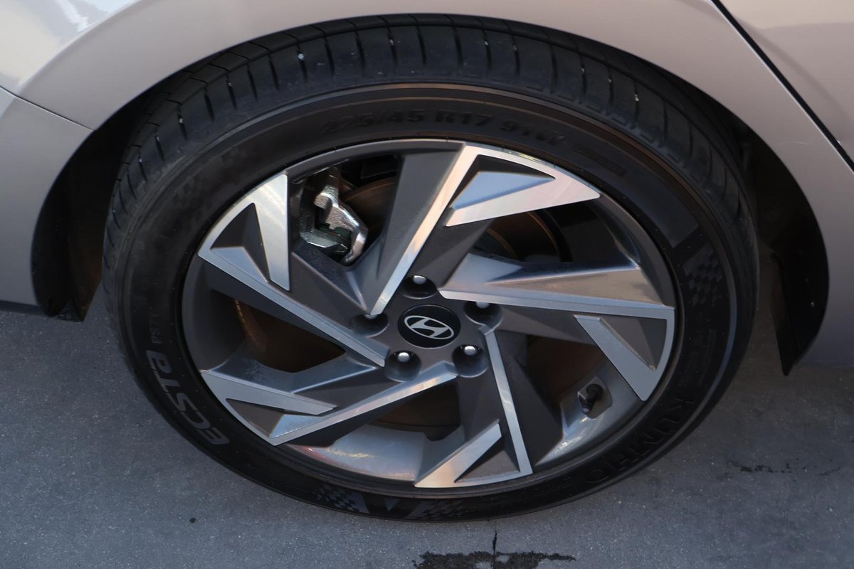 2024 Hyundai i30 Premium CN7.V2 MY24 image 32