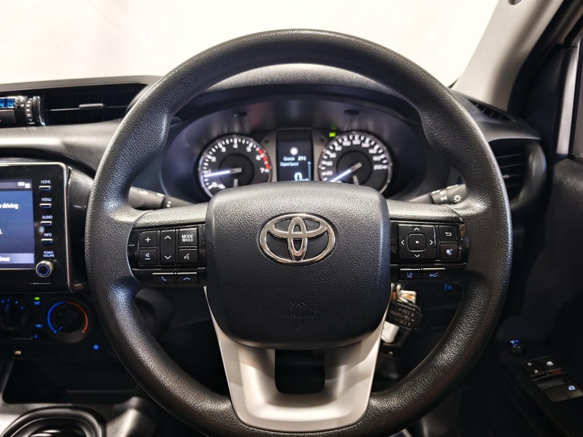 2022 Toyota Hilux Workmate TGN121R 4x2 image 8