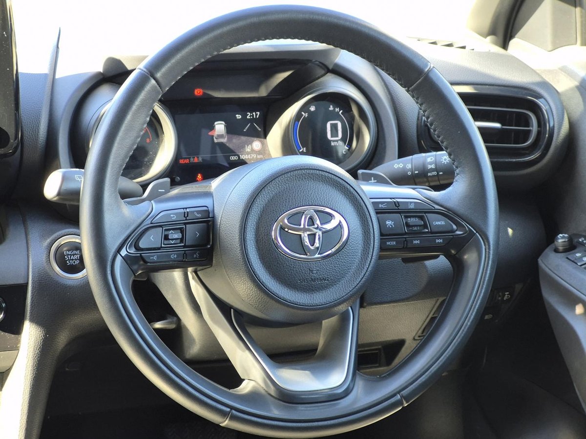 2023 Toyota Yaris Cross GX MXPB10R image 10
