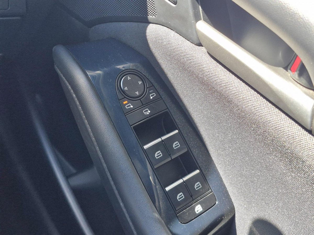 2020 Mazda 3 G20 Pure BP Series image 19