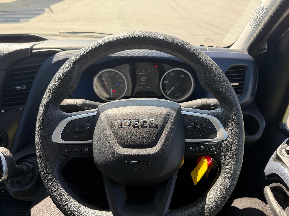 2022 Iveco Daily 45C18 Tradie Made image 21