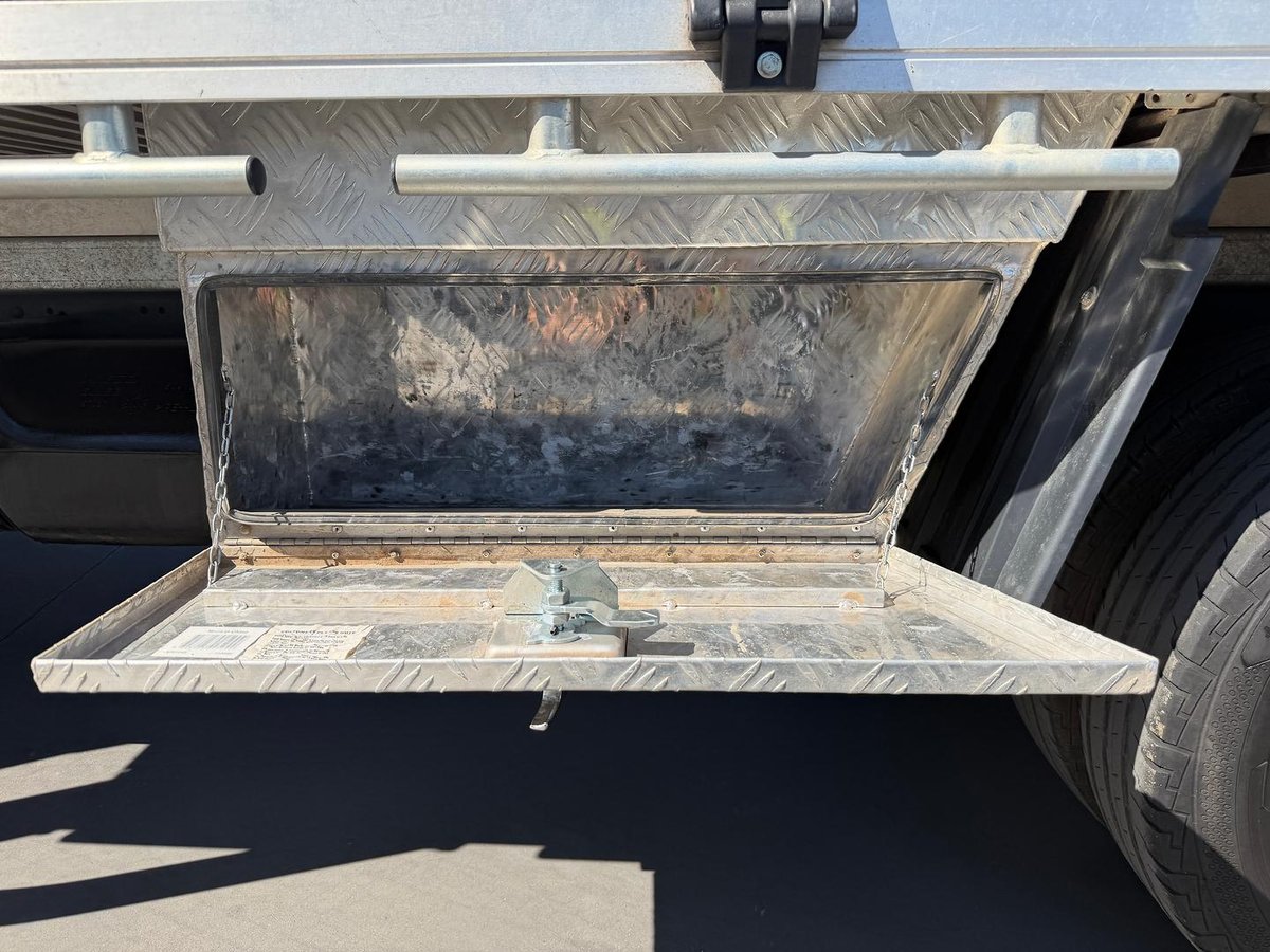2022 Iveco Daily 45C18 Tradie Made image 18