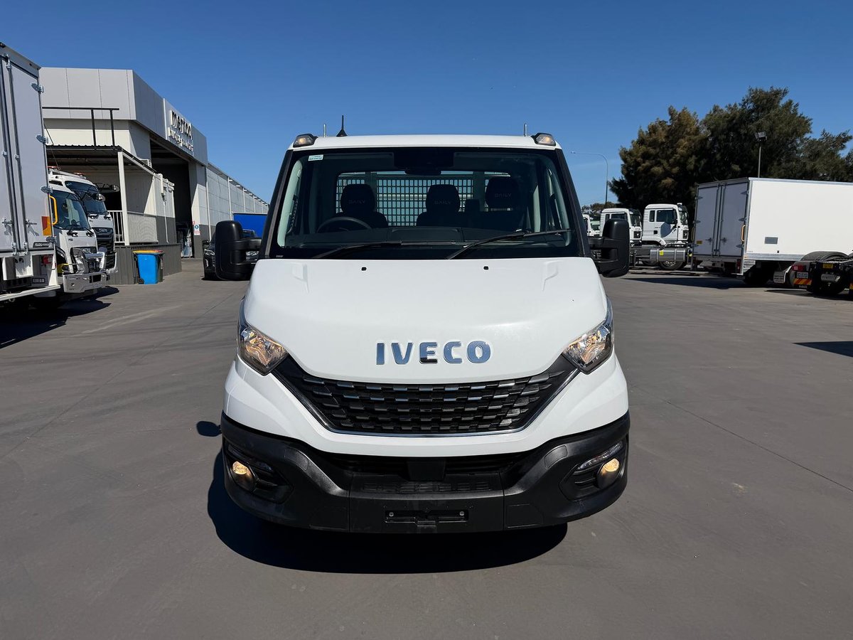 2022 Iveco Daily 45C18 Tradie Made image 12