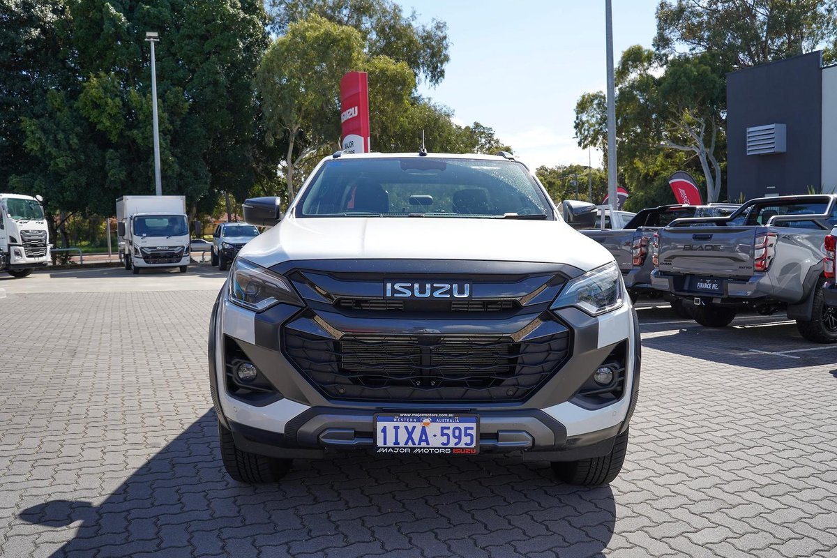 2025 Isuzu D-MAX X-TERRAIN MY25.5 4X4 Dual Range image 8