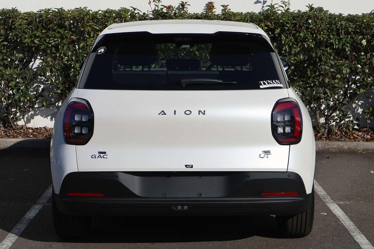 2026 Aion AION UT Luxury image 7