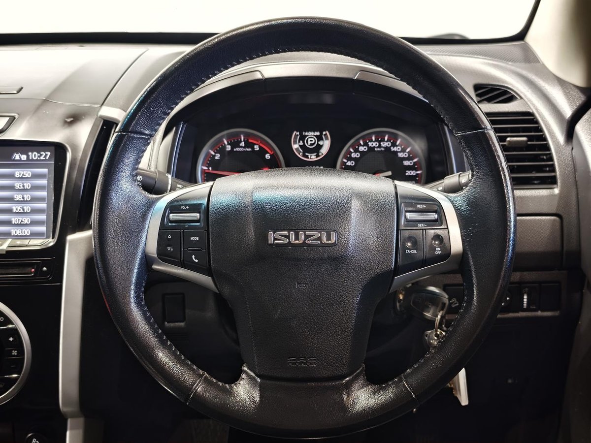 2017 Isuzu D-MAX LS-U MY17 4X4 Dual Range image 8