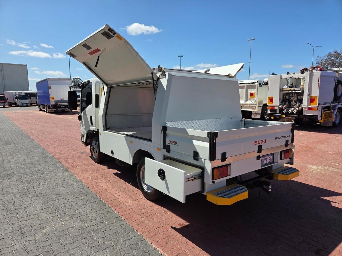 2023 Isuzu Nls 45-150 Awd Car License Service Pack X image 15