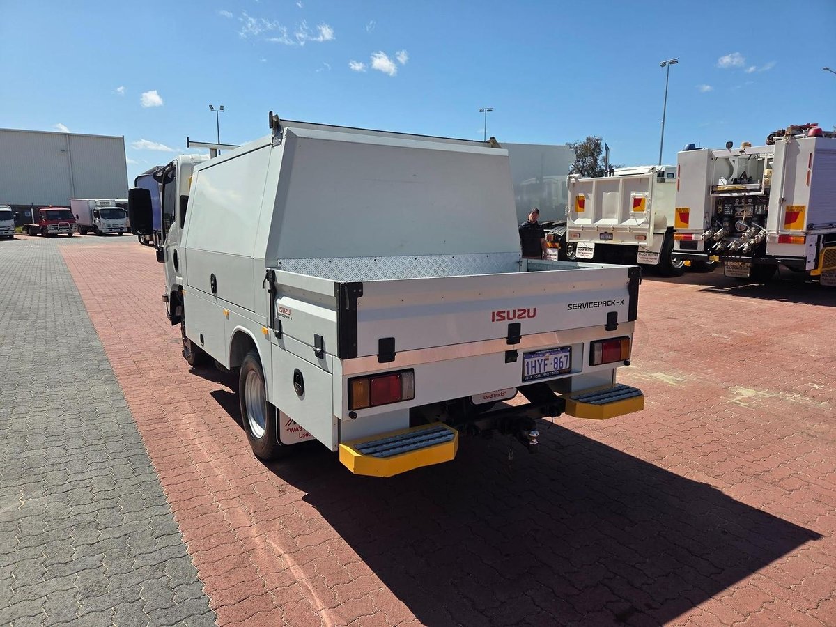 2023 Isuzu Nls 45-150 Awd Car License Service Pack X image 17