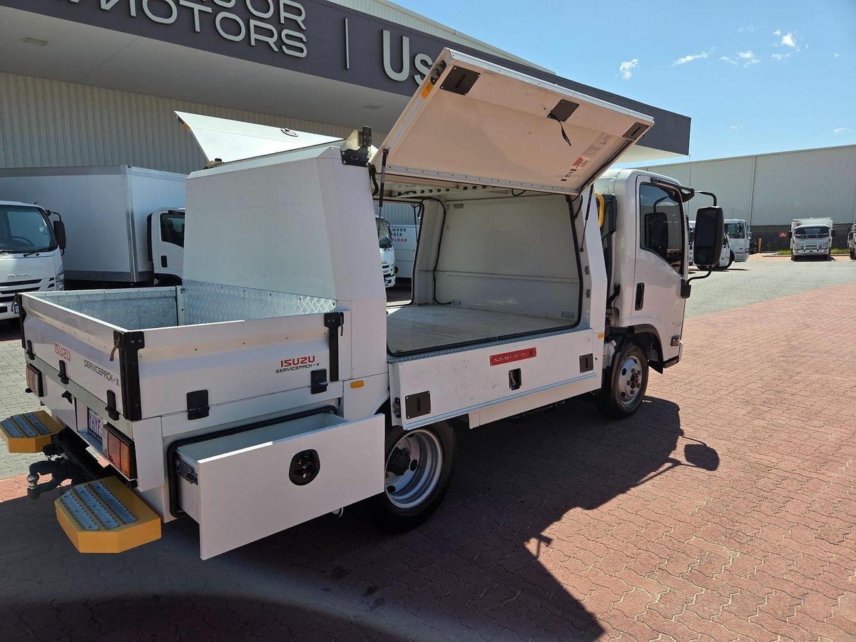 2023 Isuzu Nls 45-150 Awd Car License Service Pack X image 7