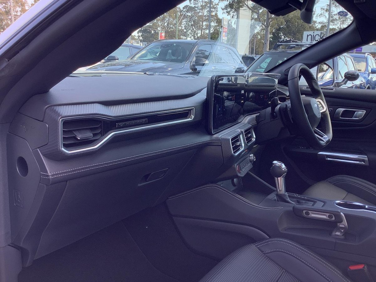 2025 Ford Mustang Ecoboost FO MY25 image 17