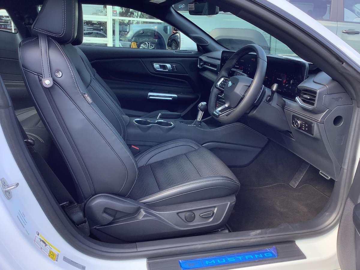 2025 Ford Mustang Ecoboost FO MY25 image 18